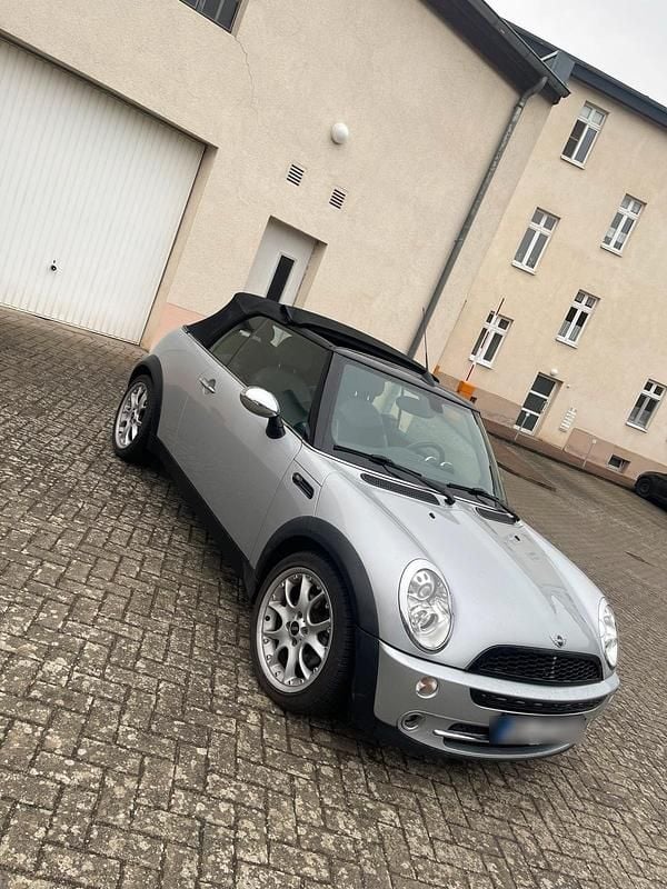 Second-hand Mini Cooper Cabriolet 116 CP (85 kW) 2007 Argintiu Cabrio