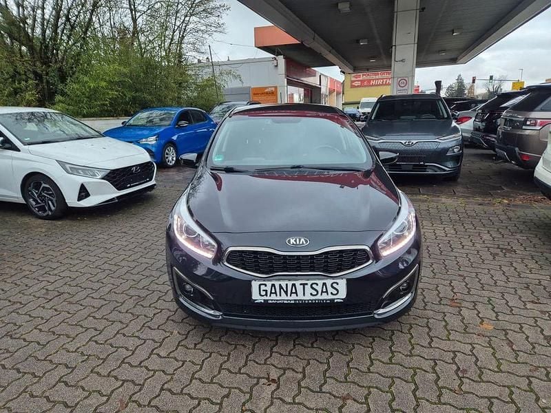 Gebraucht Kia Ceed 135 PS (99 kW) 2017 Schwarz Kleinwagen