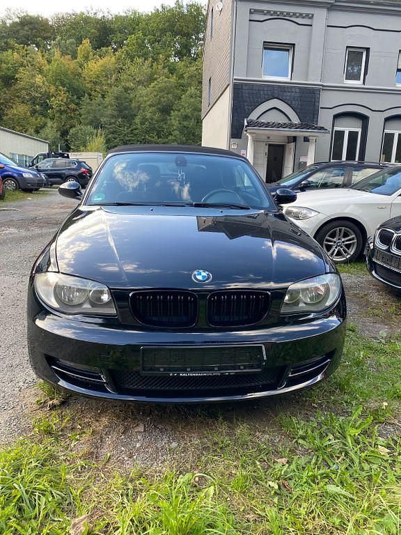 Schwarz Gebraucht 2008 BMW 120 Cabriolet Efficient Dynamics Cabrio | 7.999 € (Fairer Preis) - Bild 1/4