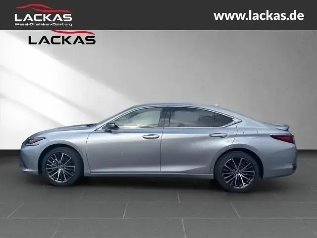 Neu Lexus ES300H Business Edition 218 PS (160 kW) 2026 Silber Limousine