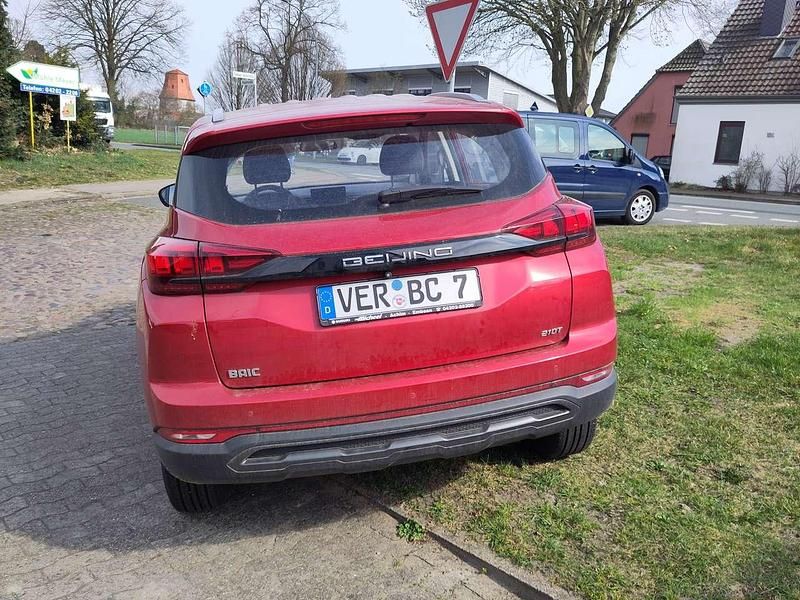Gebraucht Baic X35 116 PS (85 kW) 2023 Rot SUV