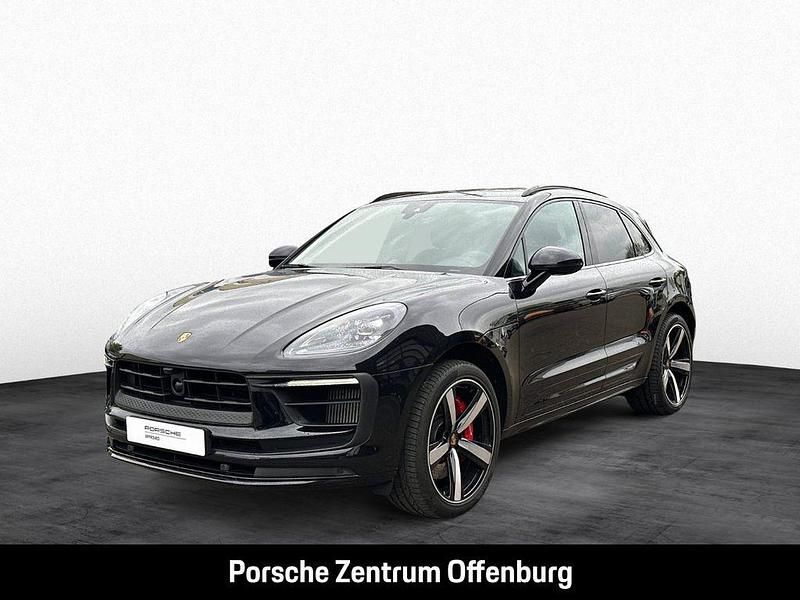 Tiefschwarzmetallic Gebraucht 2023 Porsche Macan GTS SUV | 102.870 € (Teuer) - Bild 1/4