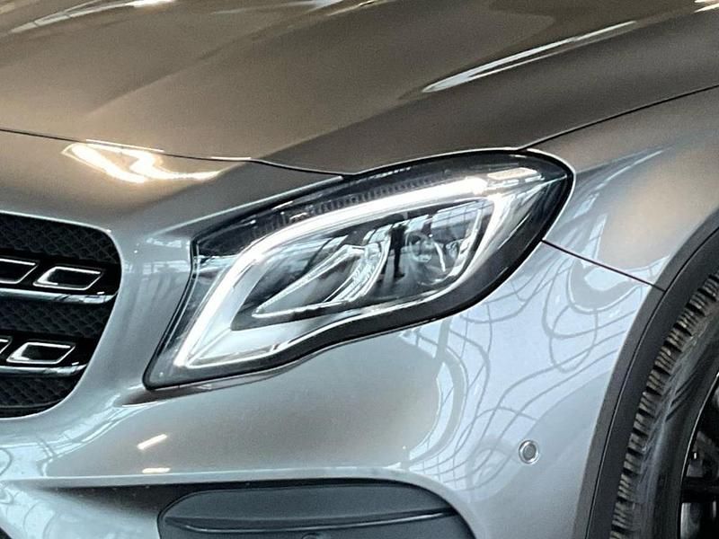 Gebraucht Mercedes GLA220 Style 184 PS (135 kW) 2019 Grau SUV