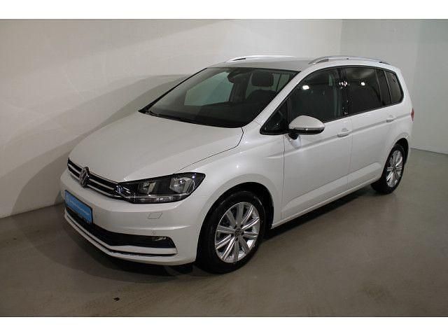 Gebraucht VW Touran Move 150 PS (110 kW) 2024 Weiß Van / Kleinbus