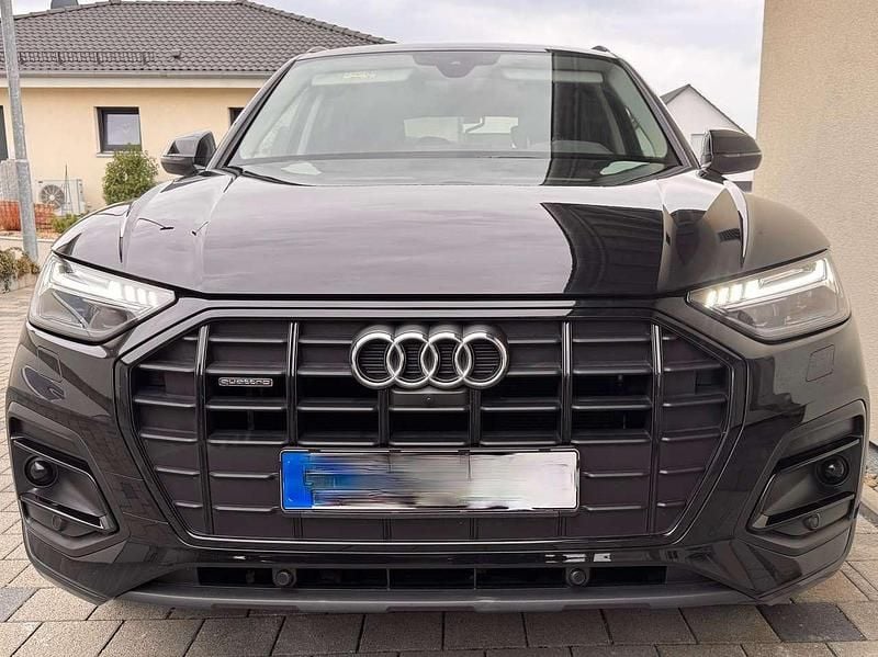 Second-hand Audi Q5 Exclusive 204 CP (150 kW) 2023 Negru SUV