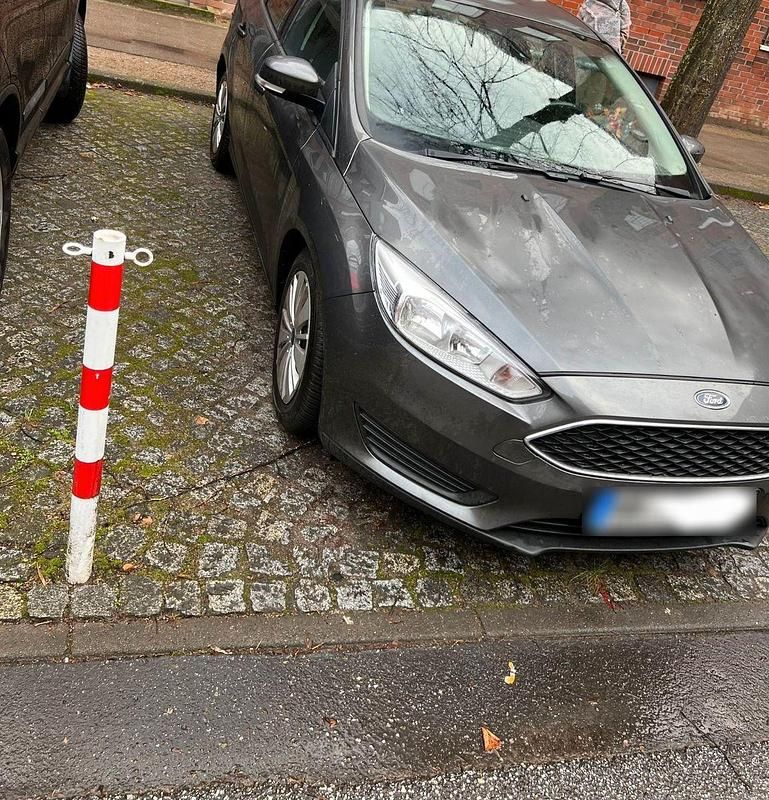 Gebraucht Ford Focus Titanium 105 PS (77 kW) 2016 Grau Kombi