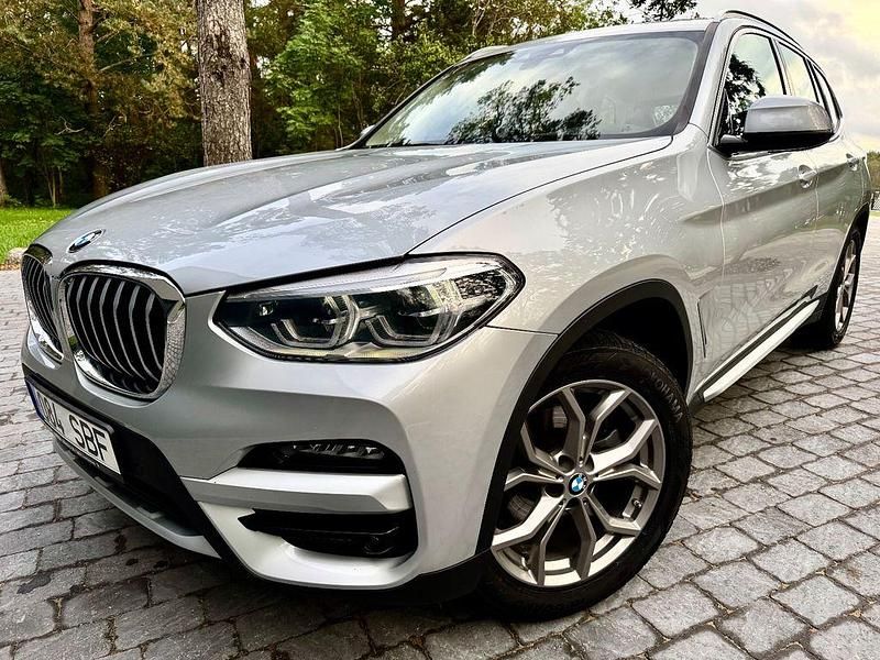 Grau Gebraucht 2020 BMW X3 xLine SUV | 32.980 € (Teuer) - Bild 1/4