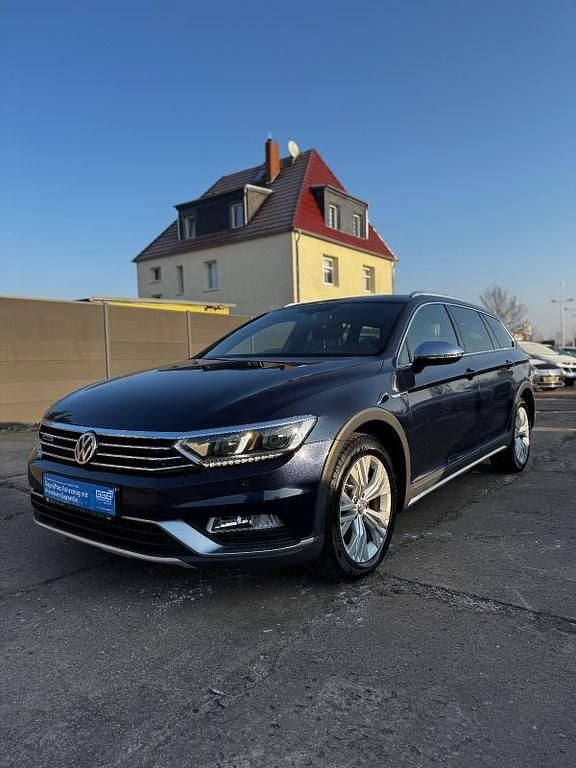 Gebraucht VW Passat Alltrack 239 PS (175 kW) 2016 Blau Kombi