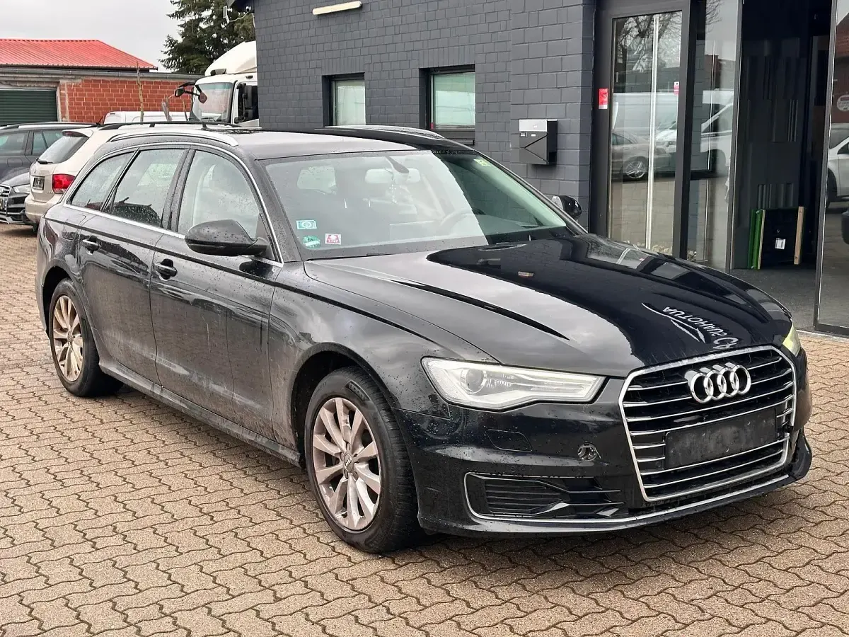 Gebraucht Audi A6 Basis 272 PS (200 kW) 2015 Schwarz Kombi