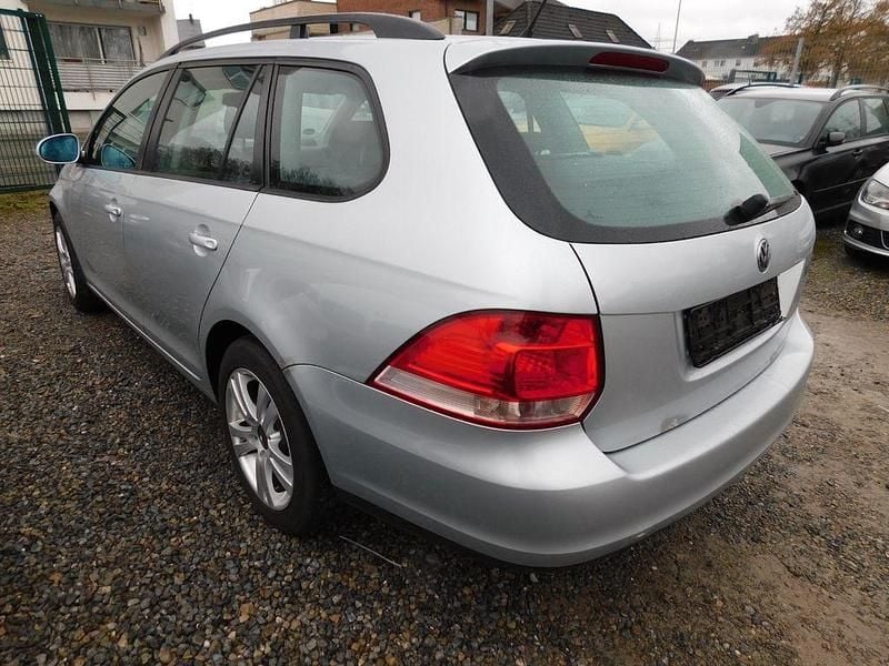 Gebraucht VW Golf V Trendline 105 PS (77 kW) 2009 Silber Kombi