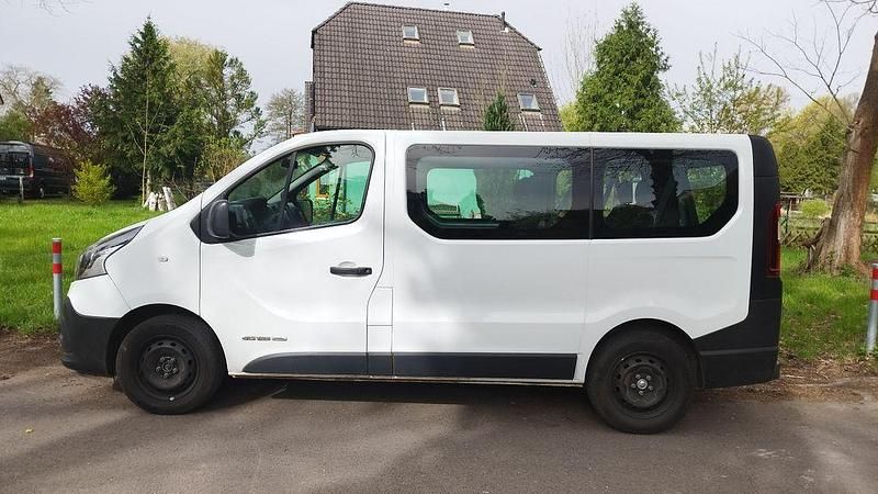 Gebraucht Renault Trafic 125 PS (91 kW) 2017 Van / Kleinbus