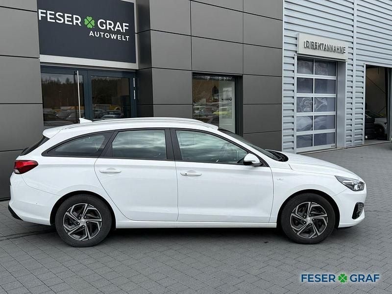 Gebraucht Hyundai i30 Trend 136 PS (100 kW) 2022 Weiß Kombi