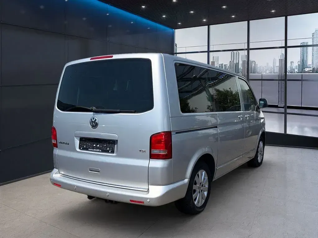 Gebraucht VW Multivan Highline 179 PS (131 kW) 2010 Silber Van / Kleinbus