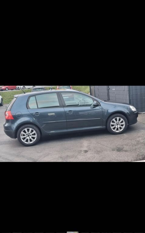 Blau Gebraucht 2007 VW Golf V Edition Limousine | 1.700 € (Superpreis) - Bild 1/3