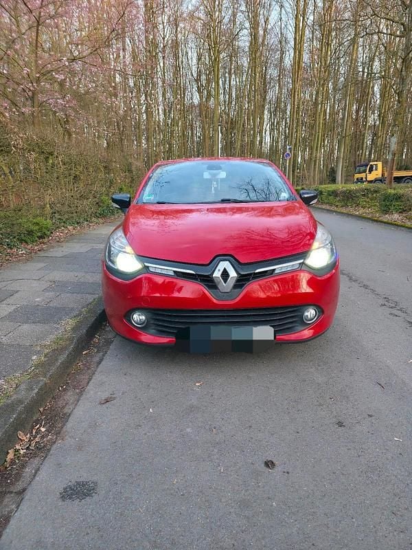 Gebraucht Renault Clio IV 90 PS (66 kW) 2015 Rot Kleinwagen