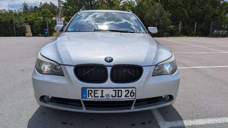 Silber Gebraucht 2006 BMW 525 Kombi | 2.200 € (Superpreis) - Bild 1/4