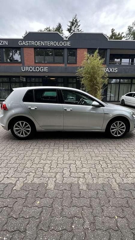 Gebraucht 2016 VW Golf VII Highline Limousine | 11.500 € (Fairer Preis) - Bild 1/4