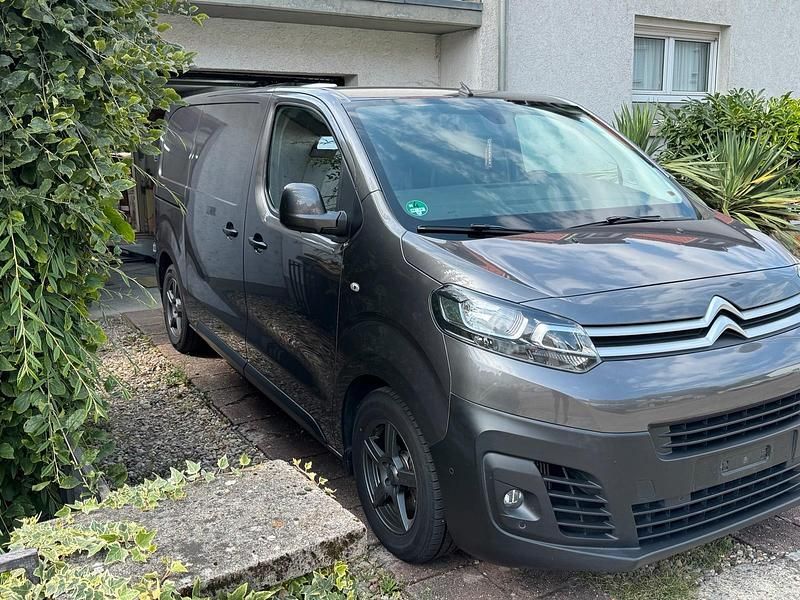 Gebraucht Citroën Jumpy 179 PS (131 kW) 2017 Grau Van / Kleinbus