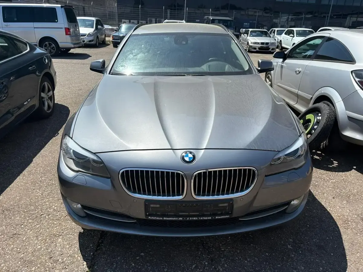 Gebraucht BMW 535 Shadowline 299 PS (219 kW) 2011 Grau Kombi