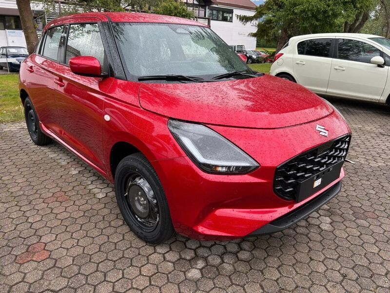 Rot Neu 2025 Suzuki Swift Club Limousine | 21.990 € - Bild 1/4