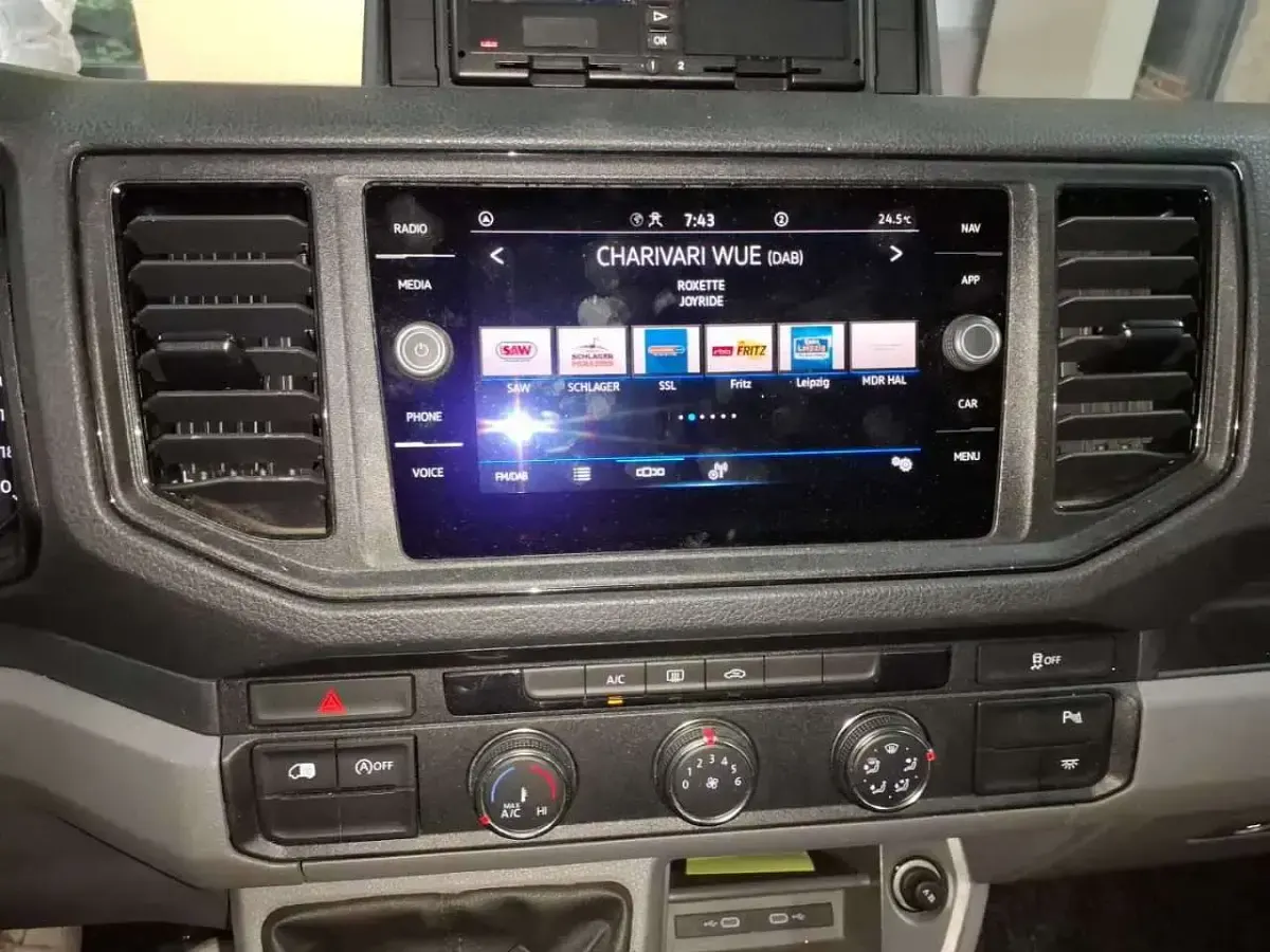 Gebraucht VW Crafter 177 PS (130 kW) 2022 Blau Van