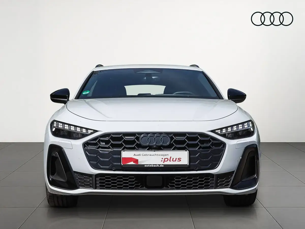 Gebraucht Audi A5 S-Line 204 PS (150 kW) 2025 Gletscherweiß metallic Kombi