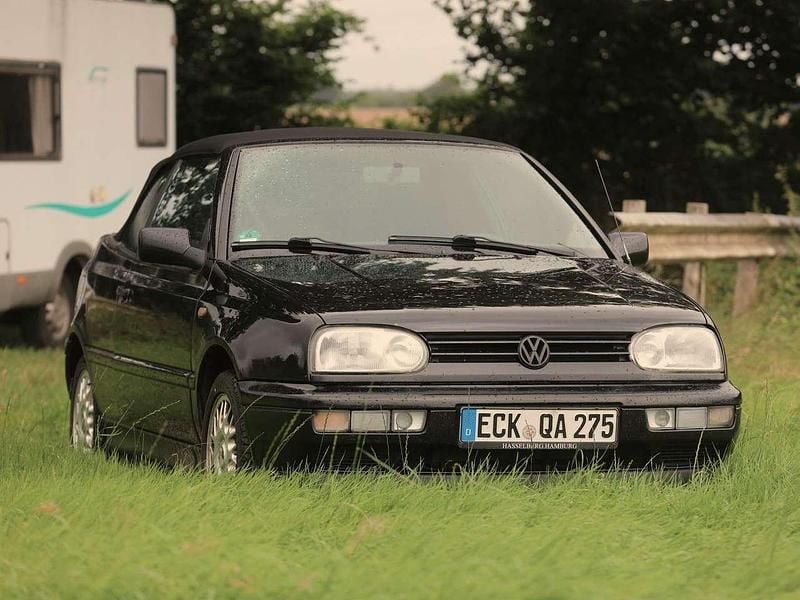 Schwarz Gebraucht 1998 VW Golf Cabriolet Cabrio | 1.500 € (Superpreis) - Bild 1/4
