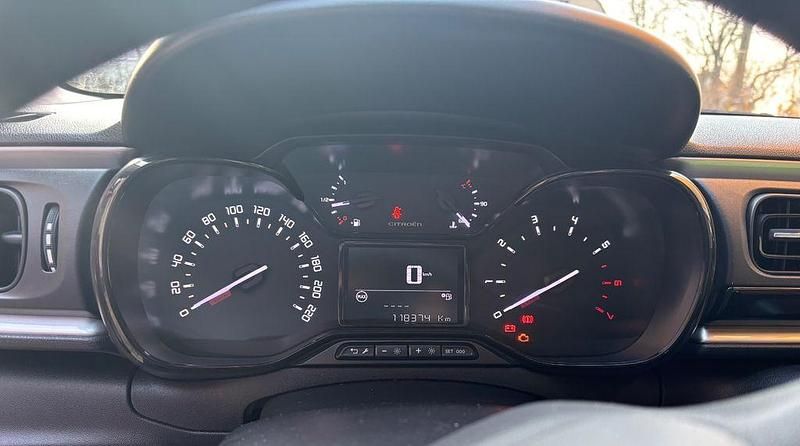 Gebraucht Citroën C3 Feel 83 PS (61 kW) 2018 Orange Kleinwagen