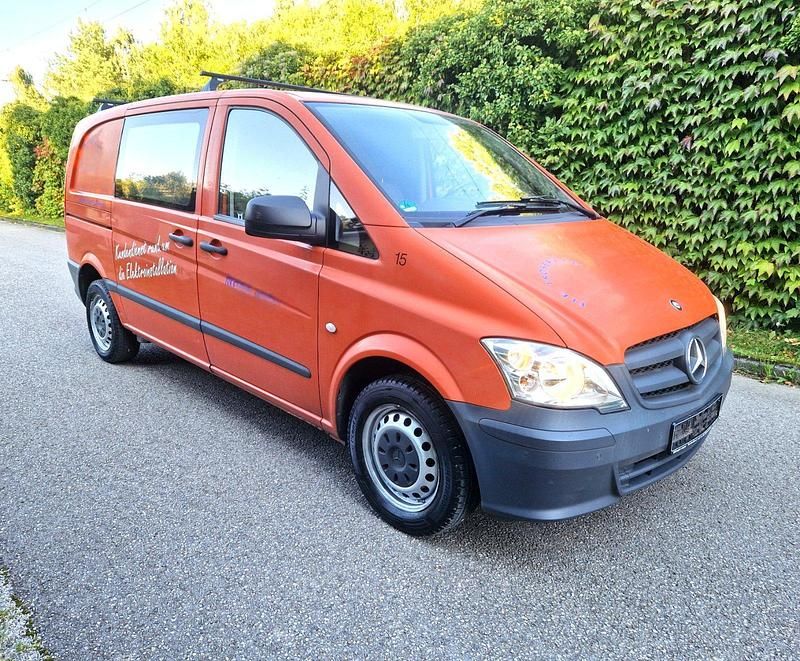 Orange Gebraucht 2012 Mercedes Vito Van / Kleinbus | 6.490 € (Superpreis) - Bild 1/4
