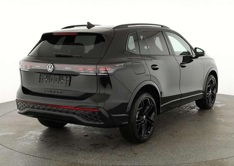 Grenadill schwarz met... Neu 2025 VW Tiguan R-line SUV | 53.595 € (Guter Preis) - Bild 1/4