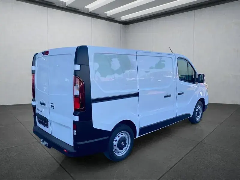 Gebraucht Nissan Primastar 131 PS (96 kW) 2022 Weiß Van / Kleinbus