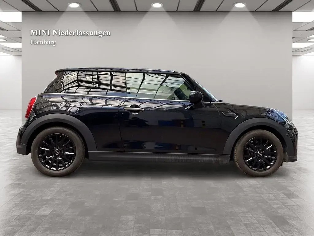 Gebraucht Mini Cooper 136 PS (100 kW) 2023 Schwarz Kleinwagen