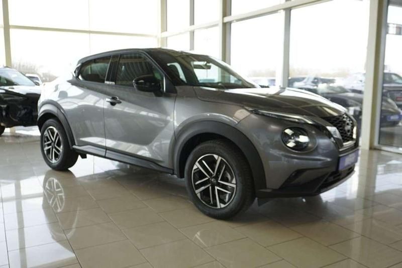 Ceramic grey Neu 2024 Nissan Juke SUV | 21.710 € (Guter Preis) - Bild 1/4