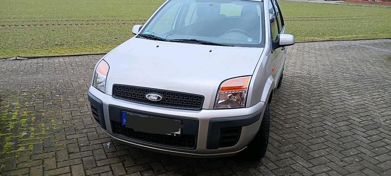 Gebraucht Ford Fusion 80 PS (58 kW) 2005 Grau Kleinwagen