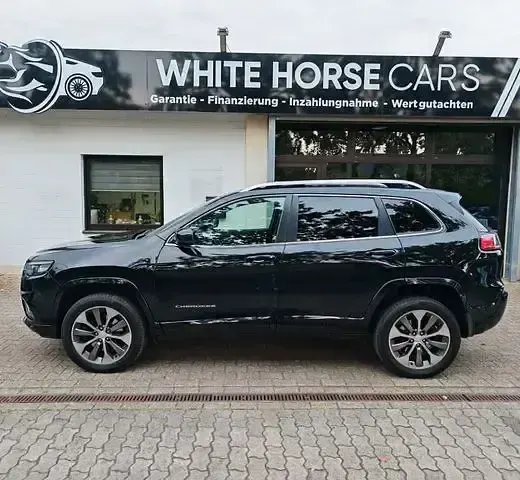 Gebraucht Jeep Cherokee Overland 194 PS (142 kW) 2019 Schwarz SUV