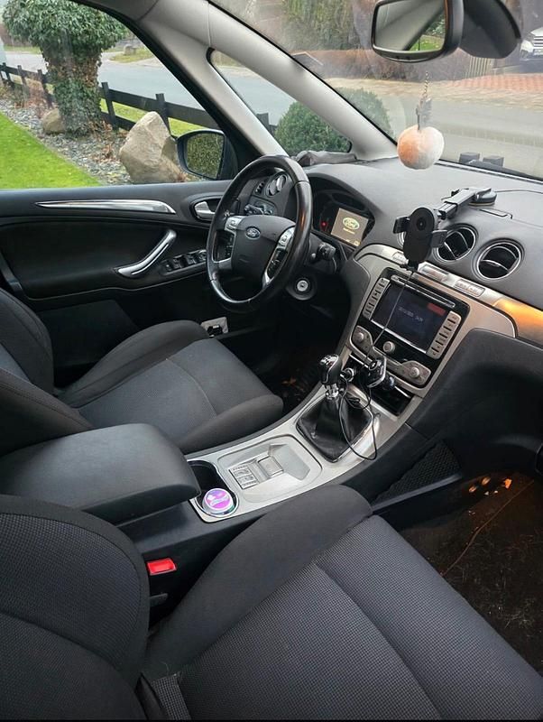 Gebraucht Ford S-MAX S 180 PS (132 kW) 2008 Schwarz Van / Kleinbus