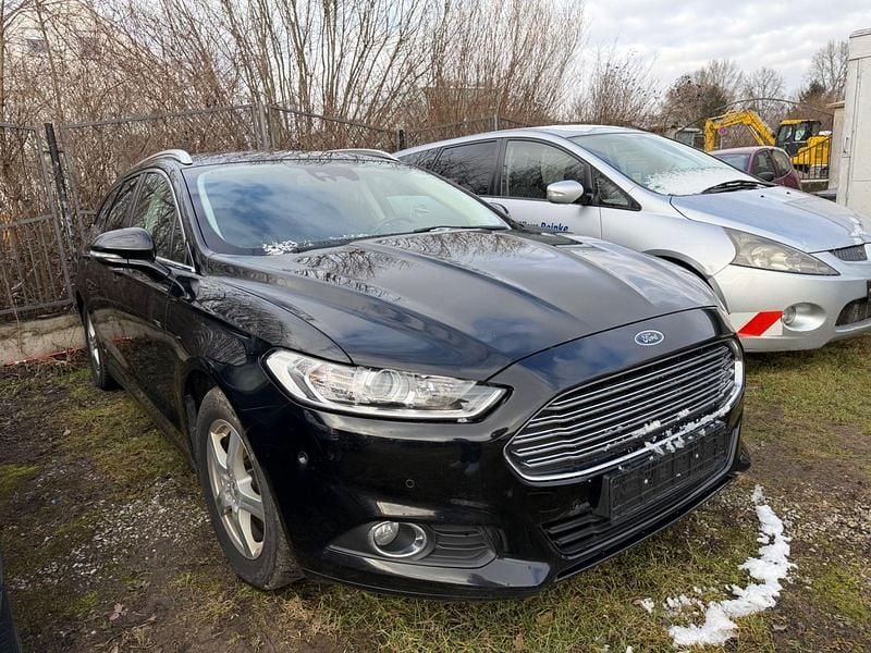 Gebraucht Ford Mondeo Business Edition 160 PS (117 kW) 2017 Schwarz Kombi