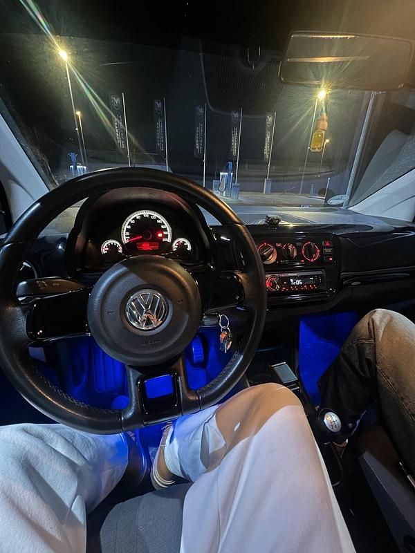 Gebraucht VW up! 78 PS (57 kW) 2012 Weiß Kleinwagen