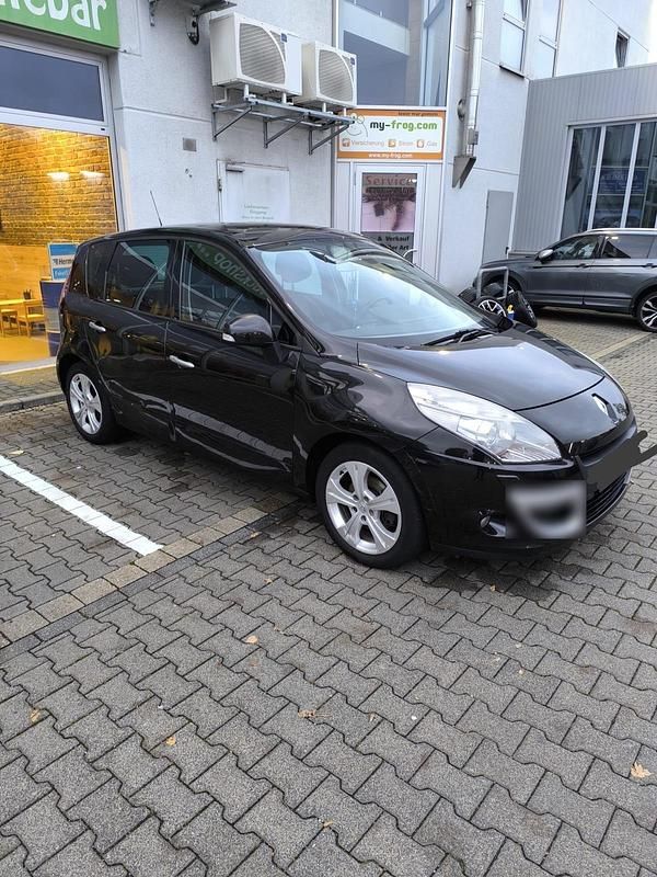 Gebraucht Renault Mégane III 132 PS (97 kW) 2010 Schwarz Kleinwagen