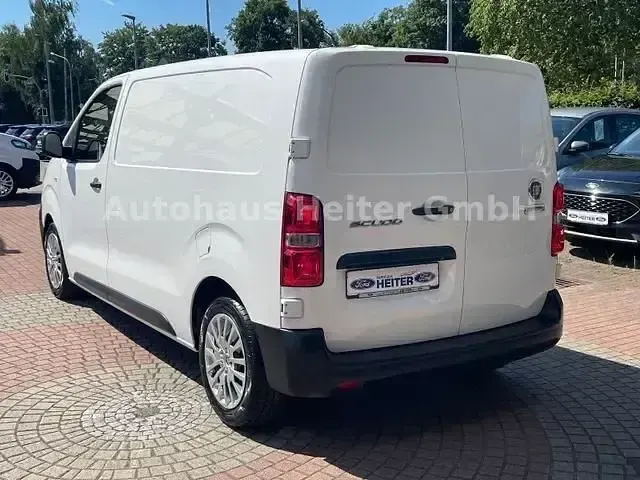 Gebraucht Fiat Scudo 144 PS (105 kW) 2022 Weiß Van
