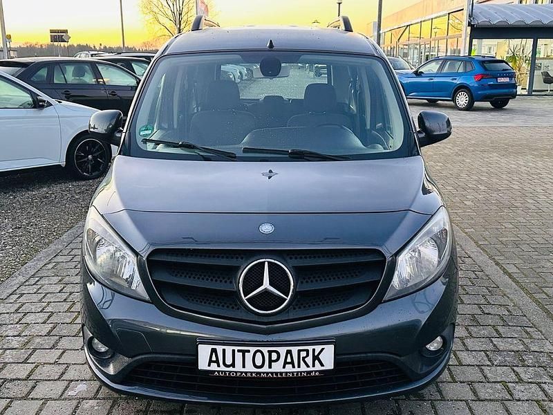 Gebraucht Mercedes Citan 109 90 PS (66 kW) 2012 Grau Kombi