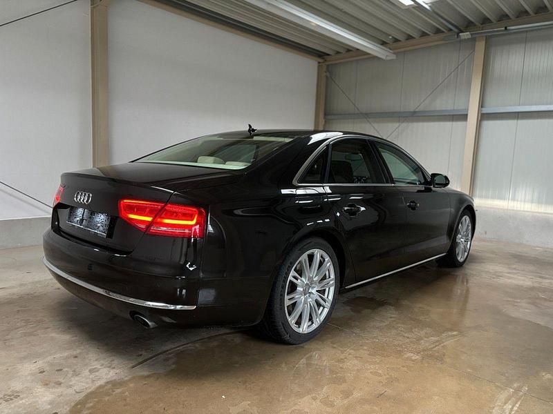 Gebraucht Audi A8 Ambiente 351 PS (258 kW) 2010 Schwarz Limousine