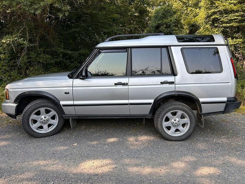 Silber Gebraucht 2002 Land Rover Discovery 2 HSE SUV | 12.900 € (Guter Preis) - Bild 1/4