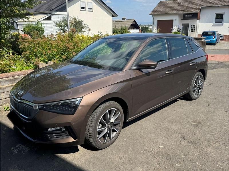 Braun Gebraucht 2020 Skoda Scala Style Kleinwagen | 16.450 € (Fairer Preis) - Bild 1/4
