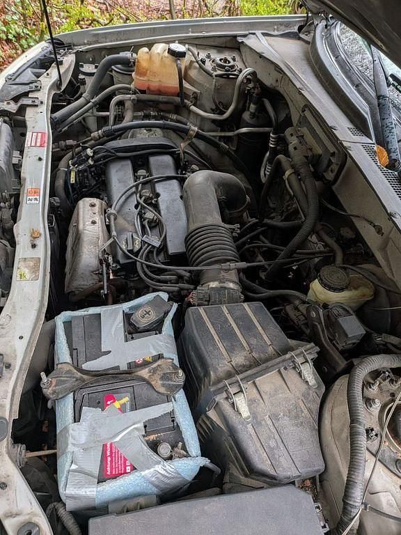 Gebraucht Mazda Tribute Comfort 124 PS (91 kW) 2002 Silber SUV