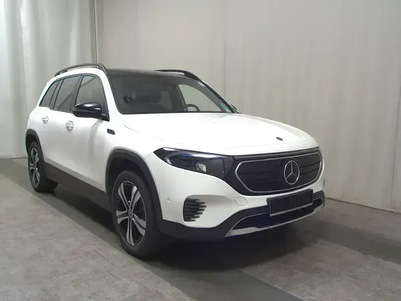 Gebraucht Mercedes EQB250 Night 139 kW (190 PS) 2023 Weiss SUV