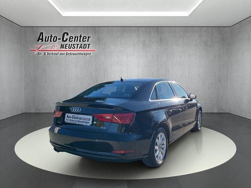 Gebraucht Audi A3 Attraction 150 PS (110 kW) 2015 Schwarz Limousine