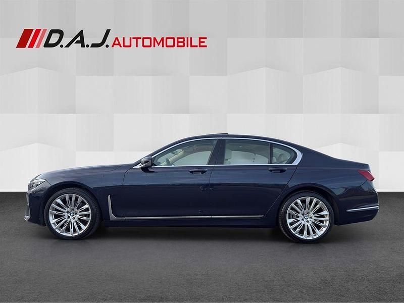 Gebraucht BMW 740 340 PS (250 kW) 2019 Blau Limousine