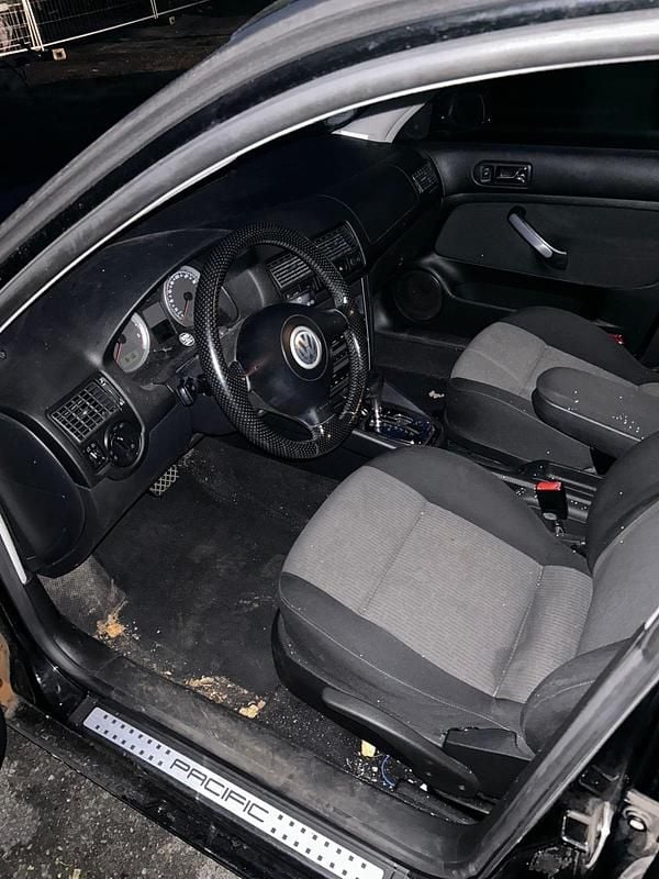 Gebraucht VW Golf IV 105 PS (77 kW) 2003 Schwarz Kleinwagen