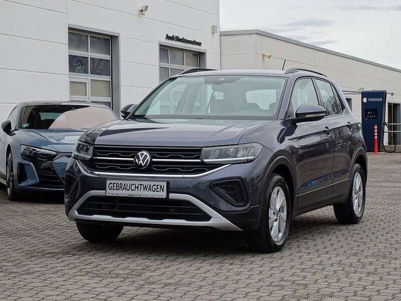 Rauchgrau metallic Gebraucht 2024 VW T-Cross Life SUV | 21.900 € (Fairer Preis) - Bild 1/4